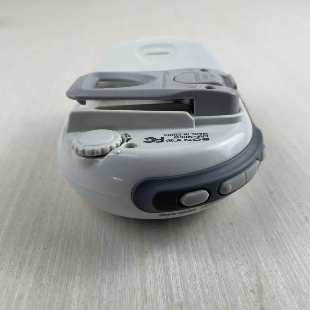 Sony S2 SRF-M85W Sports Mega Bass Walkman Weather/FM/AM Radio/Tested Working